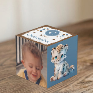 Süßer Tierfoto-Name für Kinderzimmer blau braun Würfel