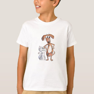 Süßer verspielter brauner Hund und graue Katze T-Shirt