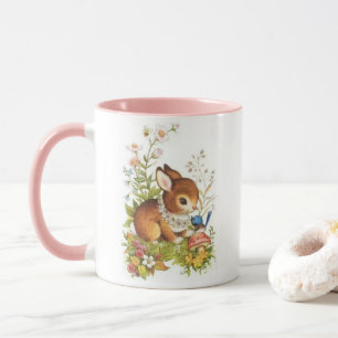 Süßer vintage Frühlings-Osterhase in Blumen Tasse