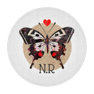 Süßer Vintage Grunge Schmetterling & Herz monogram Schneidebrett