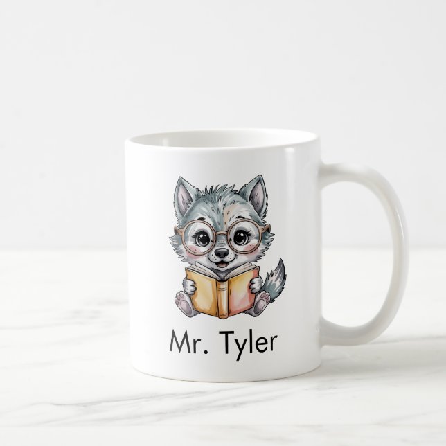 Süßer Wolf, der ein Buch liest, individuell anpass Kaffeetasse (Rechts)