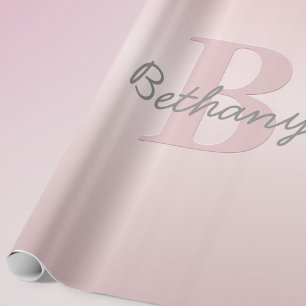 Süßes anpassbares rosa Monogramm und Ihr Name in S Geschenkpapier