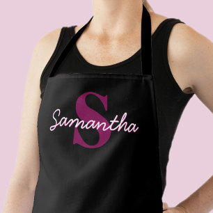 Süßes anpassbares rosa und schwarzes Monogramm Sch Schürze