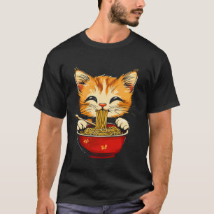 Süßes Baby-Ingwer-Orangenkätzchen isst Ramen-Nudel T-Shirt