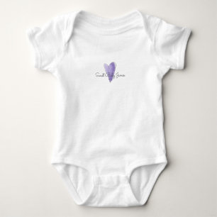 Süßes Baby NAME Lila Wasserfarbe Herz Liebe Strampler