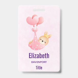 Süßes Babykaninchen in einer Herzdecke Ausweis