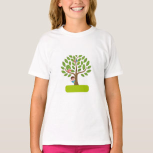 Süßes Baum-T-Shirt-Design mit Kindern und Vögeln T-Shirt