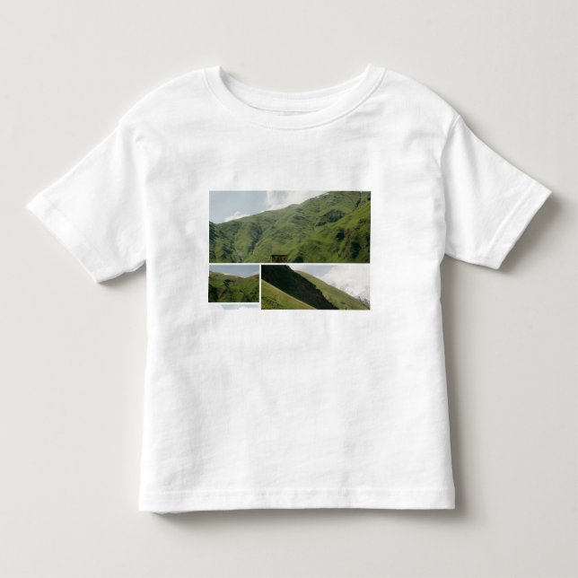 süßes Bergbild Kleinkind T-shirt (Vorderseite)