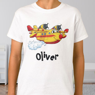 Süßes Cartoon-Feuerwehrflugzeug, das Wasser sprüht T-Shirt