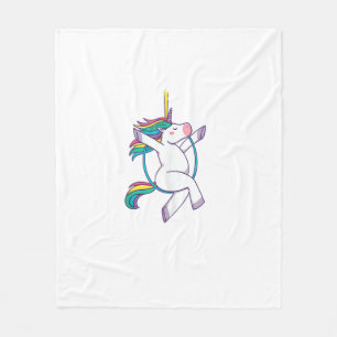 Süßes Einhorn auf einem Luftreifen - Magische Illu Fleecedecke