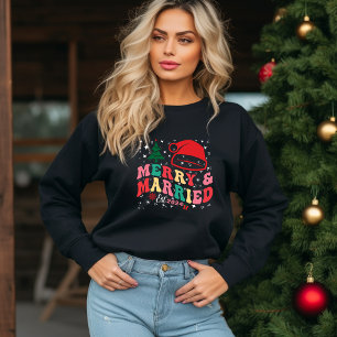süßes erstes Weihnachten verheiratet und fröhlich  Hoodie
