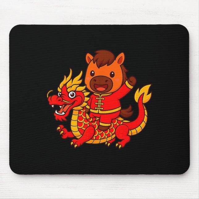 Süßes Feuerpferd, das einen chinesischen Drachen r Mousepad (Vorne)