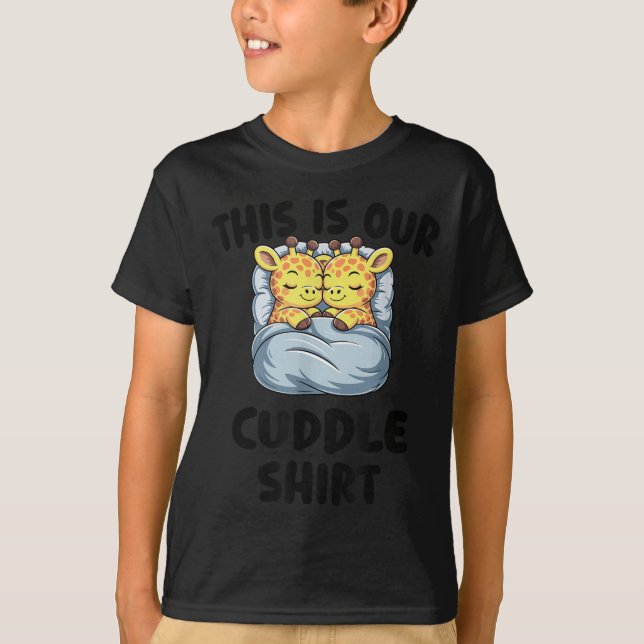 Süßes Giraffen-Paar Das ist unser Kuscheln  T-Shirt (Vorderseite)