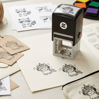Süßes glückliches Kawaii-Baby-Einhorn mit Kopfhöre Permastempel
