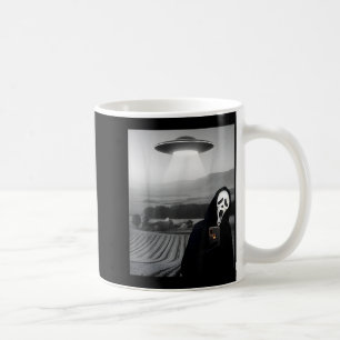 Süßes Gruseliges Gesicht Horror Geist Selfie mit A Kaffeetasse