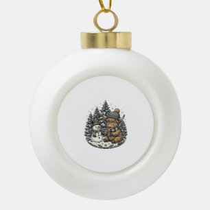 Süßes Highland-Kuh-Schneemann-Winter-Shirt-Design_ Keramik Kugel-Ornament