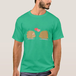 Süßes Igel-Paar in Liebe T-Shirt