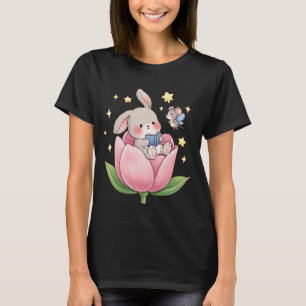 Süßes Kaninchen liest Buch in rosa Blume mit Fee T-Shirt