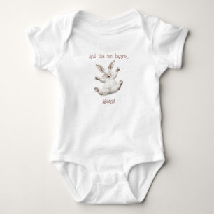 Süßes Kaninchen Personalisiert und der Spaß beginn Baby Strampler