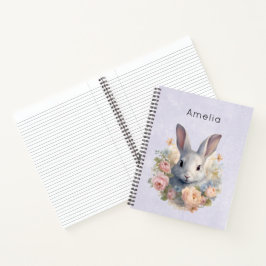 Süßes Kaninchen umgeben von pastellfarbenen Blumen Notizbuch
