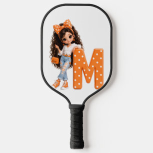 Süßes Mädchen mit Buchstabe M Wurfdecke Pickleball Schläger