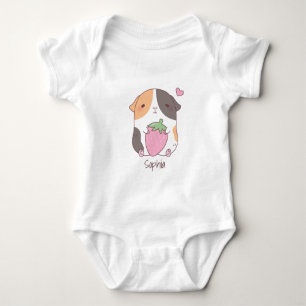 Süßes Meerschweinchen umarmt Erdbeeren-Doodle Baby Strampler