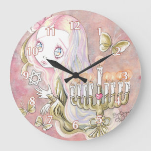 Süßes Menora-Mädchen Große Wanduhr