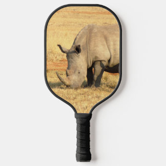 Süßes Nashorn in Afrika Pickleball Schläger