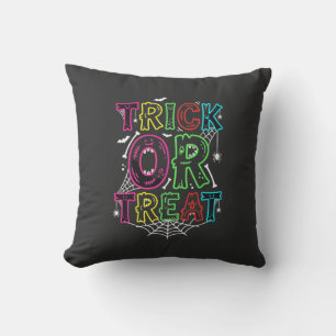 Süßes oder Saures Halloween-Spinnennetz-Design_1 Kissen