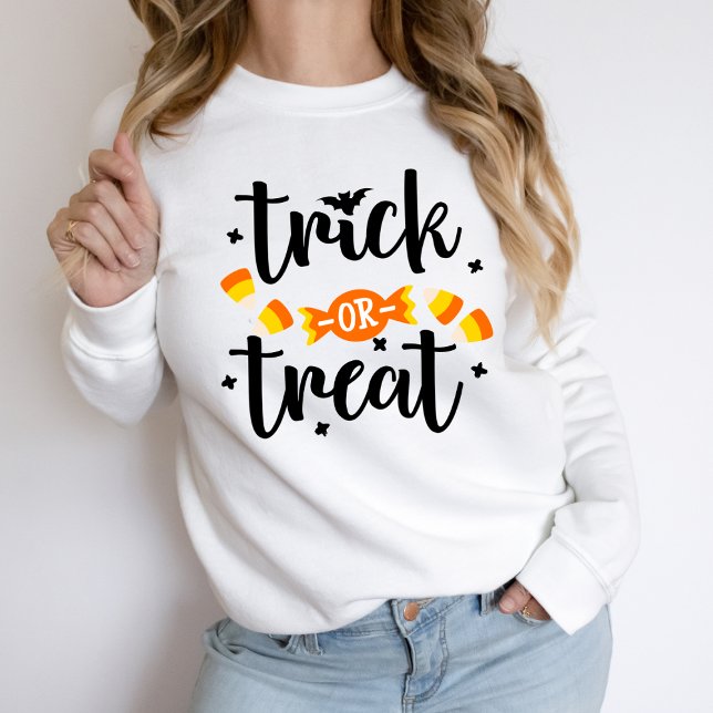 Süßes oder Saures Textdesign Halloween Sweatshirt (Von Creator hochgeladen)