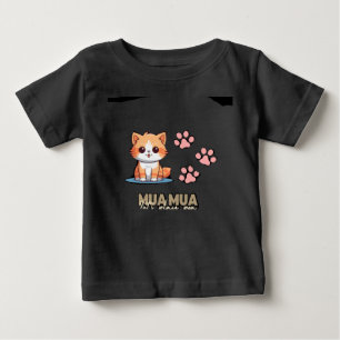 Süßes orangefarbenes Kätzchen mit Pfotenabdrücken Baby T-shirt