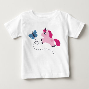 Süßes rosa Einhorn mit einem Schmetterling Baby T-shirt