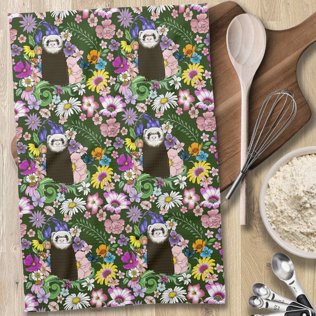 Süßes Sable-Frettchen Wildblumen Grüner Wald Geschirrtuch (Von Creator hochgeladen)