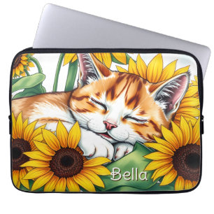 Süßes schlummerndes Kätzchen und Sonnenblumen Pers Laptopschutzhülle
