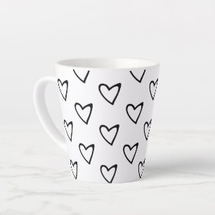 Süßes schräges Herz Schwarz Weiß Minimal Muster Milchtasse