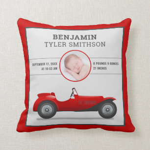 Süßes Vintage rotes Rennwagen Baby Foto Geburtssta Kissen