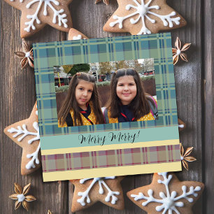 Süßes Zwillings-Foto im Rahmen mit Tartan-Monogram