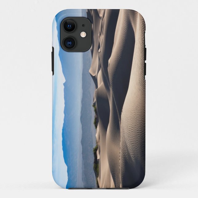 Süßhülsenbaum-flache Sanddünen Case-Mate iPhone Hülle (Rückseite)