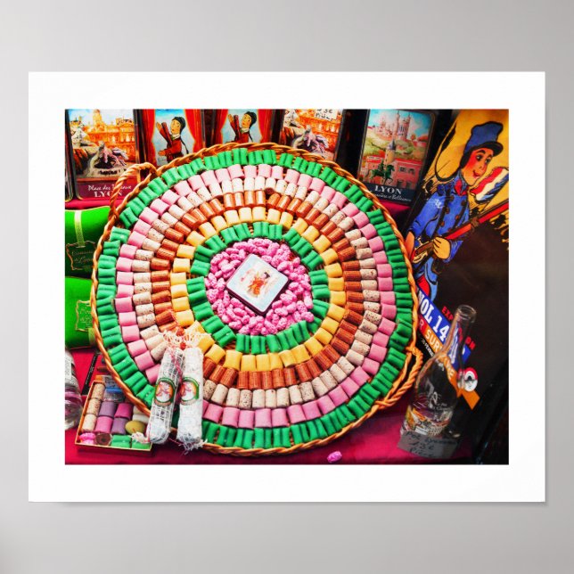 Süßigkeiten in Lyon, Frankreich Poster (Vorne)