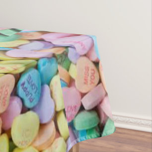 Süßigkeits-Gesprächsherzen des Valentinsgrußes Tischdecke