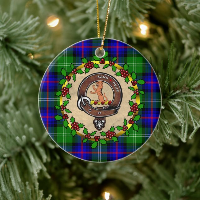 Sutherland Abzeichen & Tartan Personalisierte Weih Keramik Ornament (Baum)