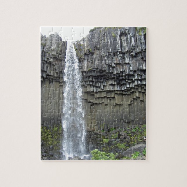 Svartifoss Wasserfall, Island Puzzle (Vertikal)