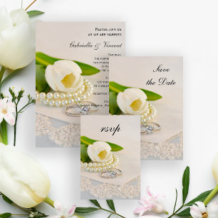 Weißer Tulip, Perlen und Rings Wedding RSVP