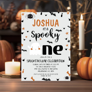 Graues Foto Spooky Ein Halloween 1. Geburtstag Einladung