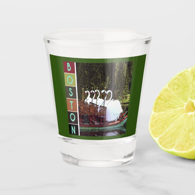 Swan Boats im Sommer Schnapsglas (Vorderseite)