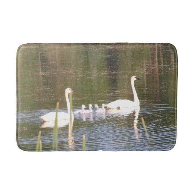Swan Family Bath Mat Badematte (Vorderseite)