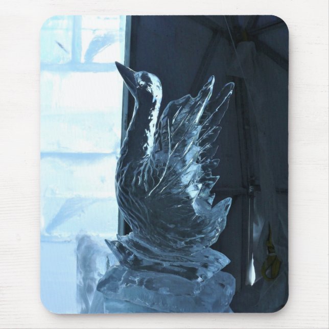 Swan Ice Sculpture, Quebec, Kanada Mousepad (Vorne)