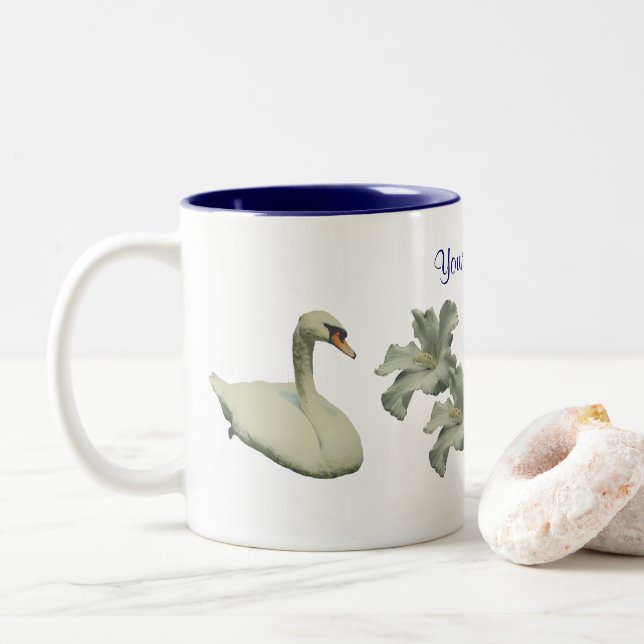 Swan und Hibiskus Blume Personalisiert Zweifarbige Tasse (Mit Donut)