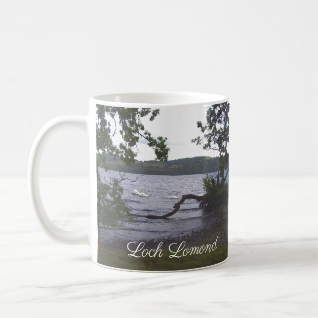 Swans auf Loch Lomond Kaffeetasse (Links)