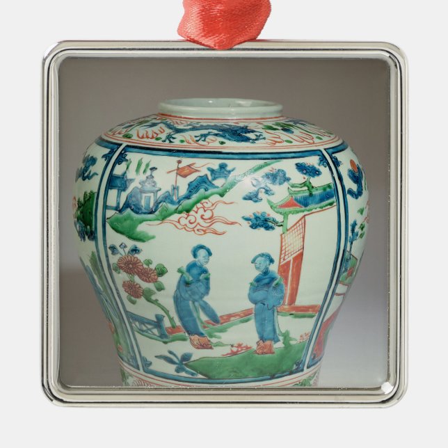 Swatow vielfarbiges eiförmiges Glas, Ende des 16. Silbernes Ornament (Vorne)